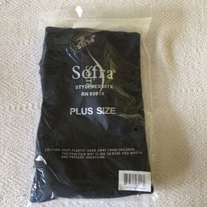 BNWT plus size black leggings